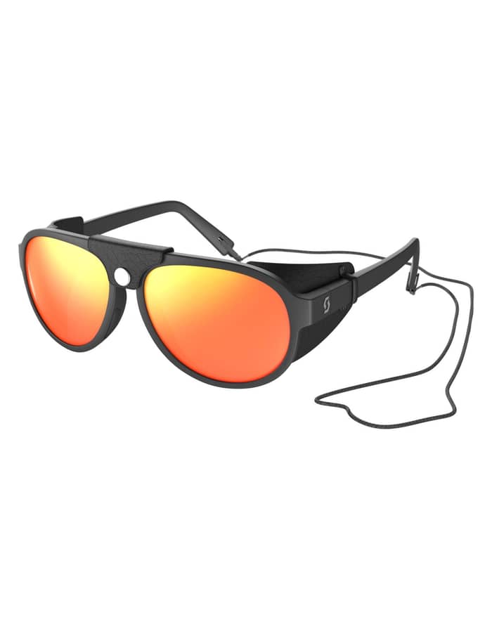 Cervina Black / Red Chrome