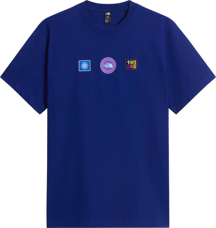 U Explorer Badges Rlx SS Tee Graphic Bold Blue