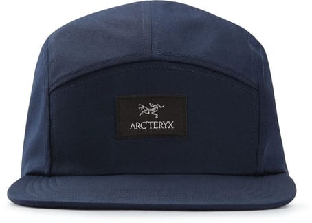 5 Panel Label Hat Black Sapphire