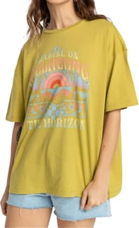Sunrise On The Horizon Tee Green Envy