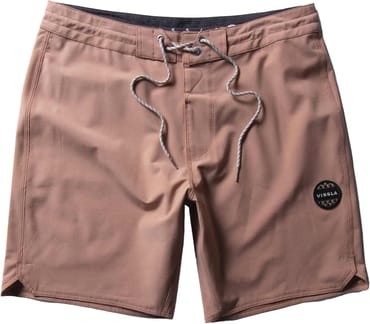 Solid Sets 18.5" Boardshort Clay