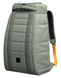 The Strøm 30L Backpack Sage Green