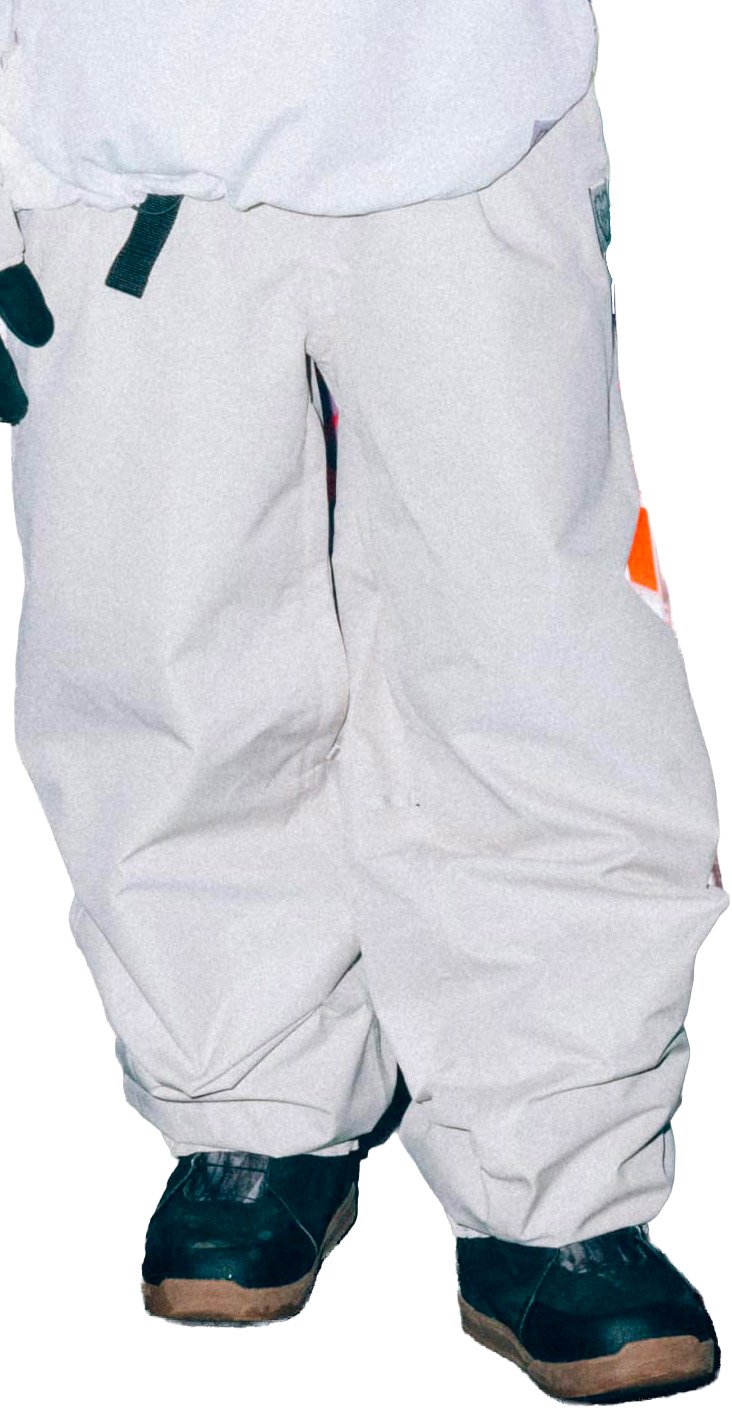 W Outline Shell Pant Limestone Heart + 686