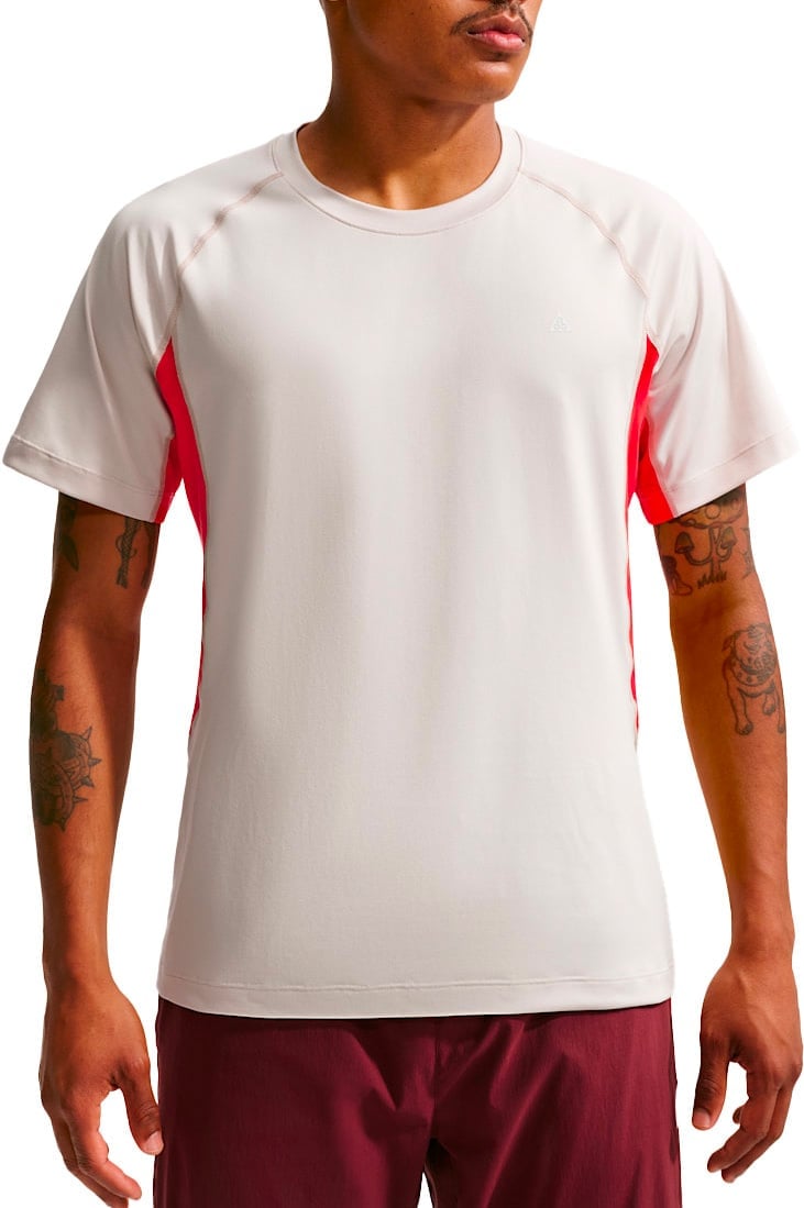 M Nike ACG DF Wildsee Baselayer SS Top Lt Orewood Brn Lt Crimson Summit White + Nike ACG