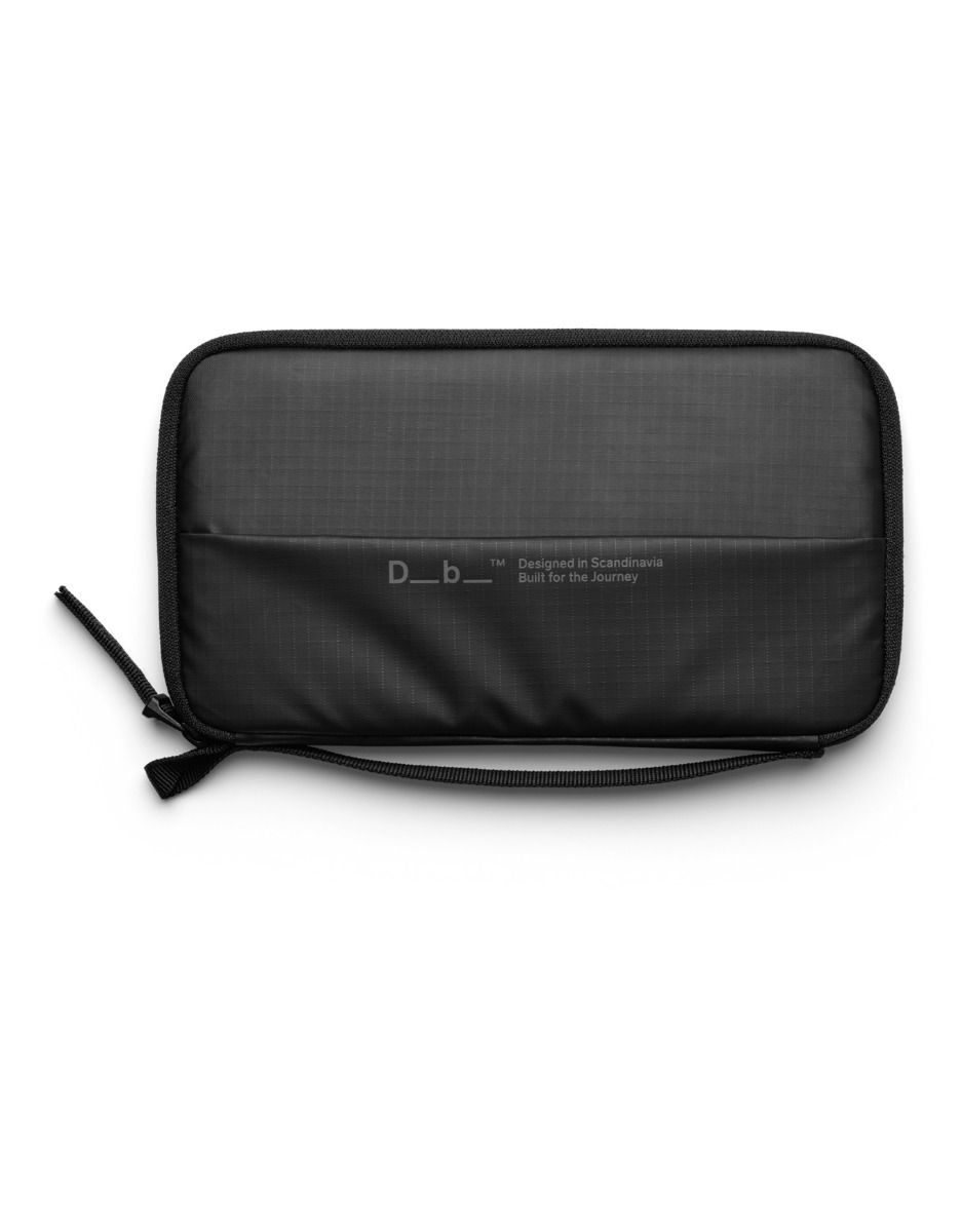 Essential Passport Cover Black Out + Db