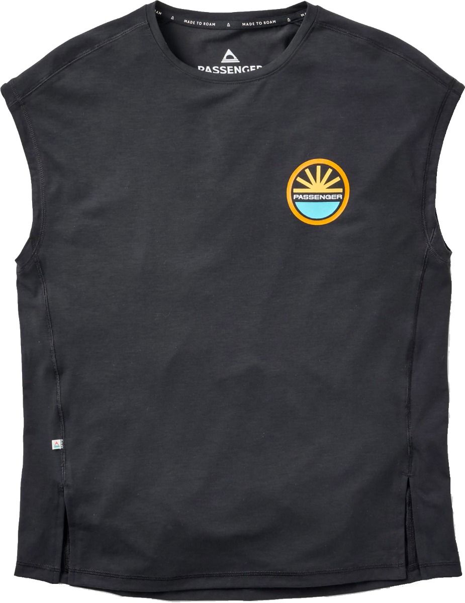 Chase The Light Active T-Shirt W Black + Passenger