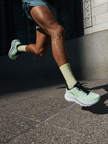 Hoka Clifton 10