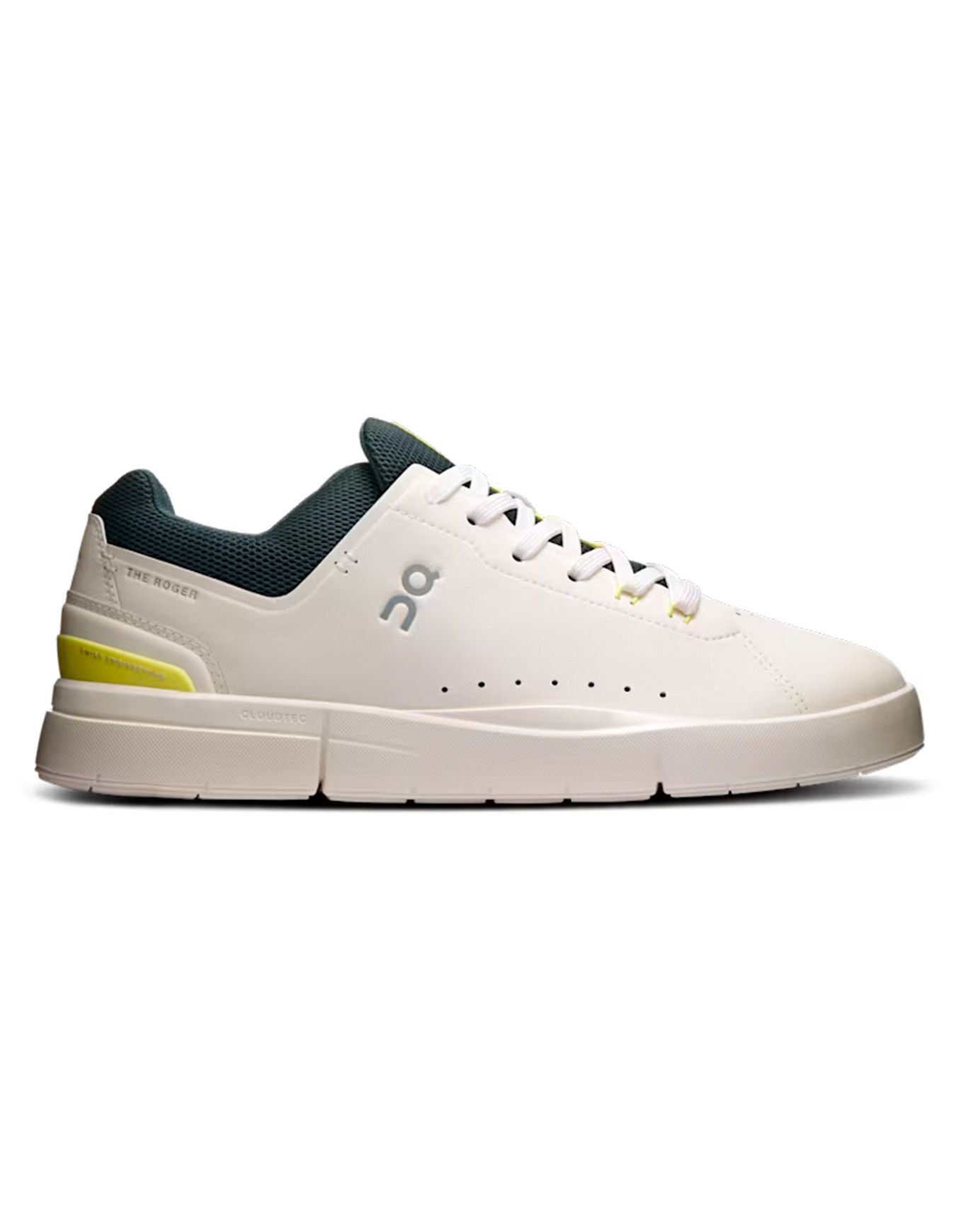 On THE ROGER Advantage 2 M Ivory/Evergreen Trainers : Snowleader